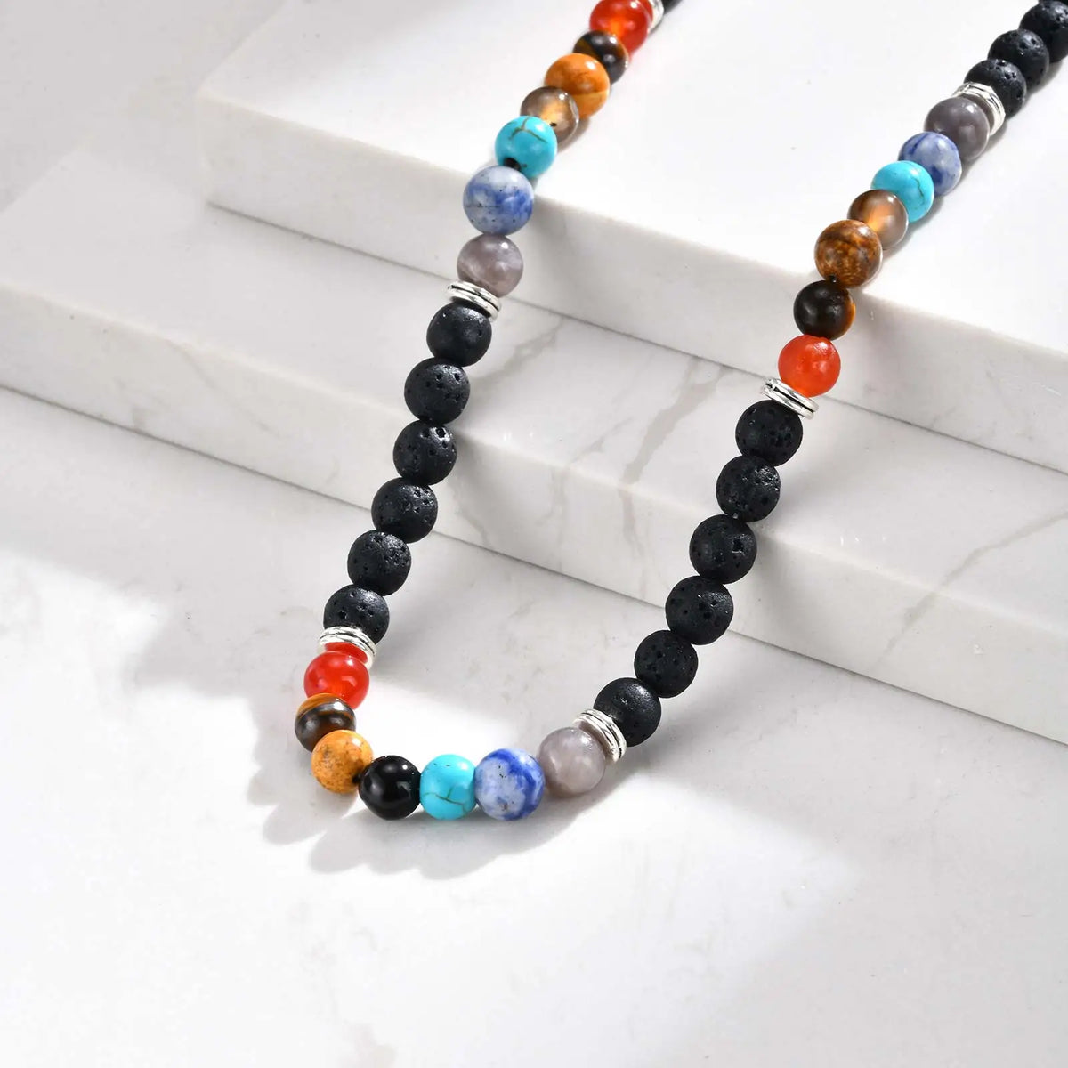 Colar Masculino Boho de Pedras Naturais Coloridas com Fecho em Aço Inoxidável