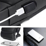 Mochila Antifurto Slim com Cadeado de Senha e Entrada USB
